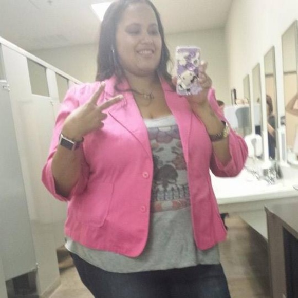 Meet your Posher, Arianna - DigitalDiskette Closet - Picture 2 of 8